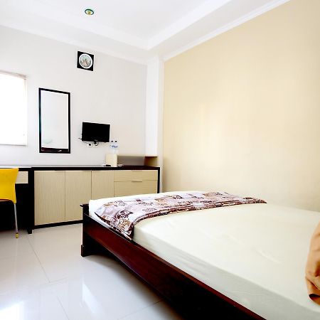 Hotel Elresas Lamongan Ngoại thất bức ảnh