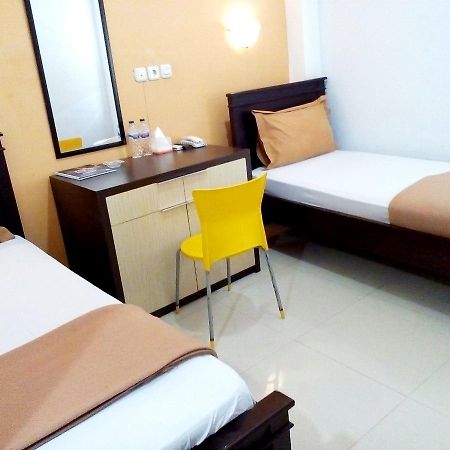Hotel Elresas Lamongan Ngoại thất bức ảnh