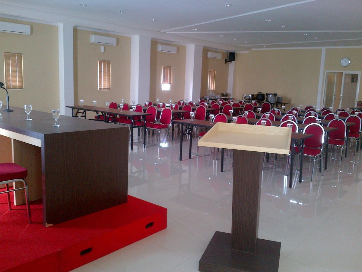 Hotel Elresas Lamongan Ngoại thất bức ảnh